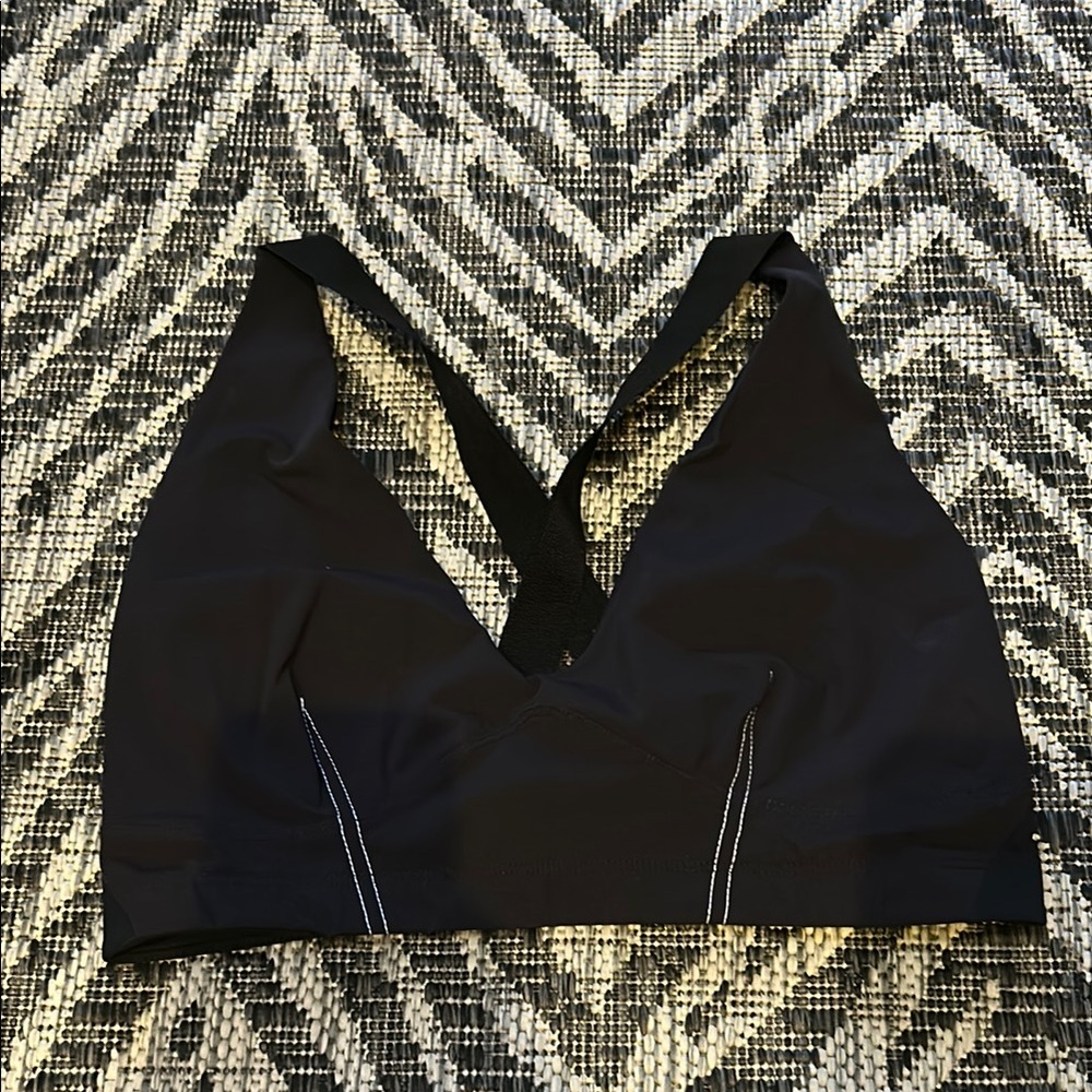 Carbon 38 black cross back sports bra